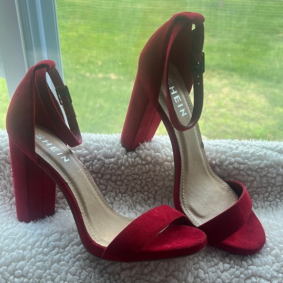NEW SHEIN Women's Red Block Heel Sandals - Picture 1 of 3